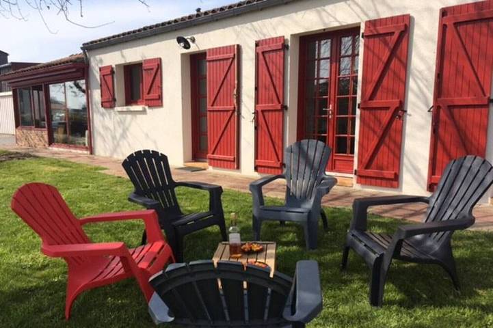 Location de vacances pour 15 personnes, avec Jardin à Les Epesses