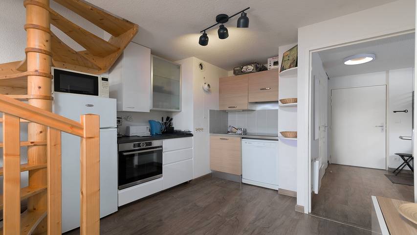 Apartamento de vacaciones para 9 personas, con piscina y balcón - 1