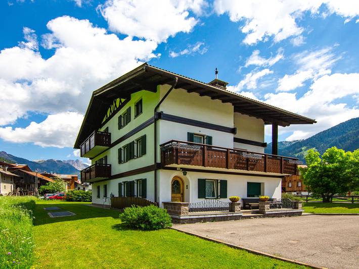 Appartamento per 4 persone, con Terrazza a Pozza di Fassa
