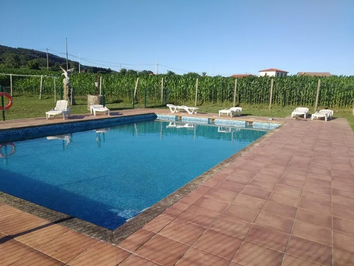 Apartamento de vacaciones para 3 personas, con vistas además de piscina y jardín - 1