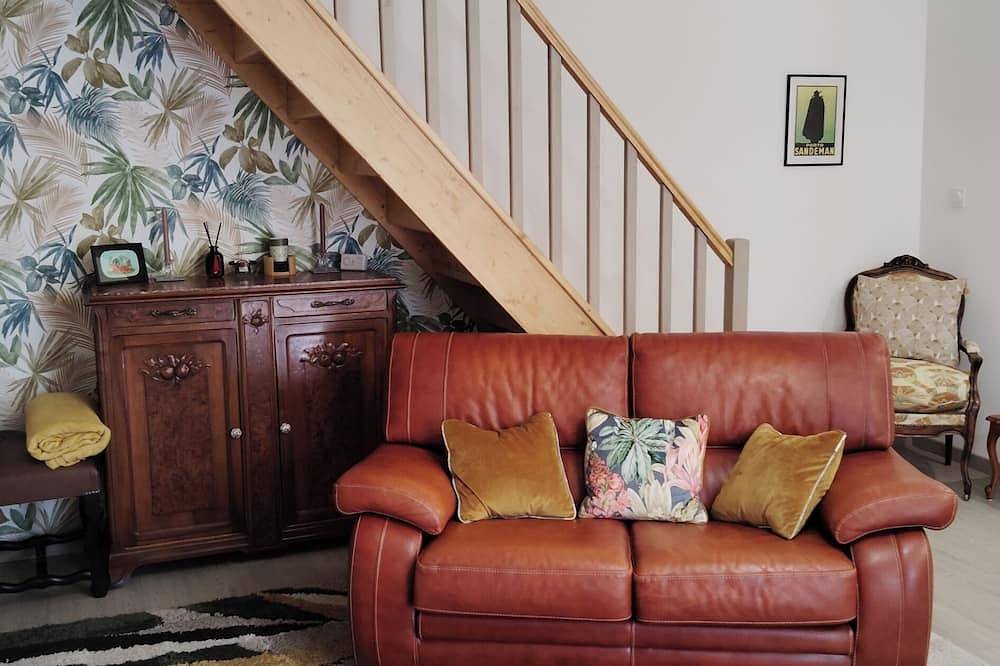 Cozy heated home near Carcassonne, self contained & ideal for weekends away in Badens, Región de Carcassonne