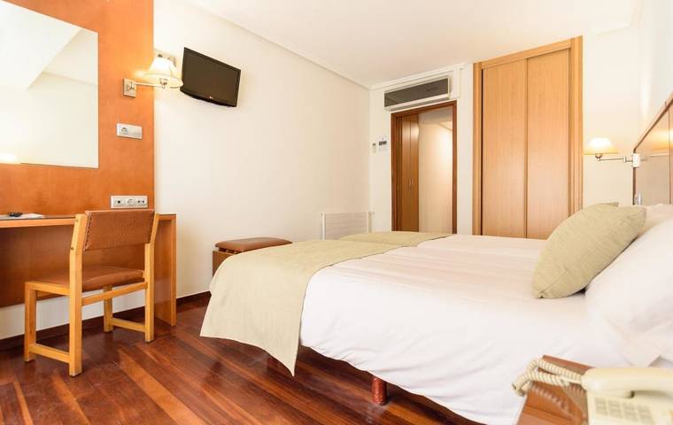 Maison d’hôte pour 2 personnes, avec terrasse à Saint-Jacques-de-Compostelle - 2