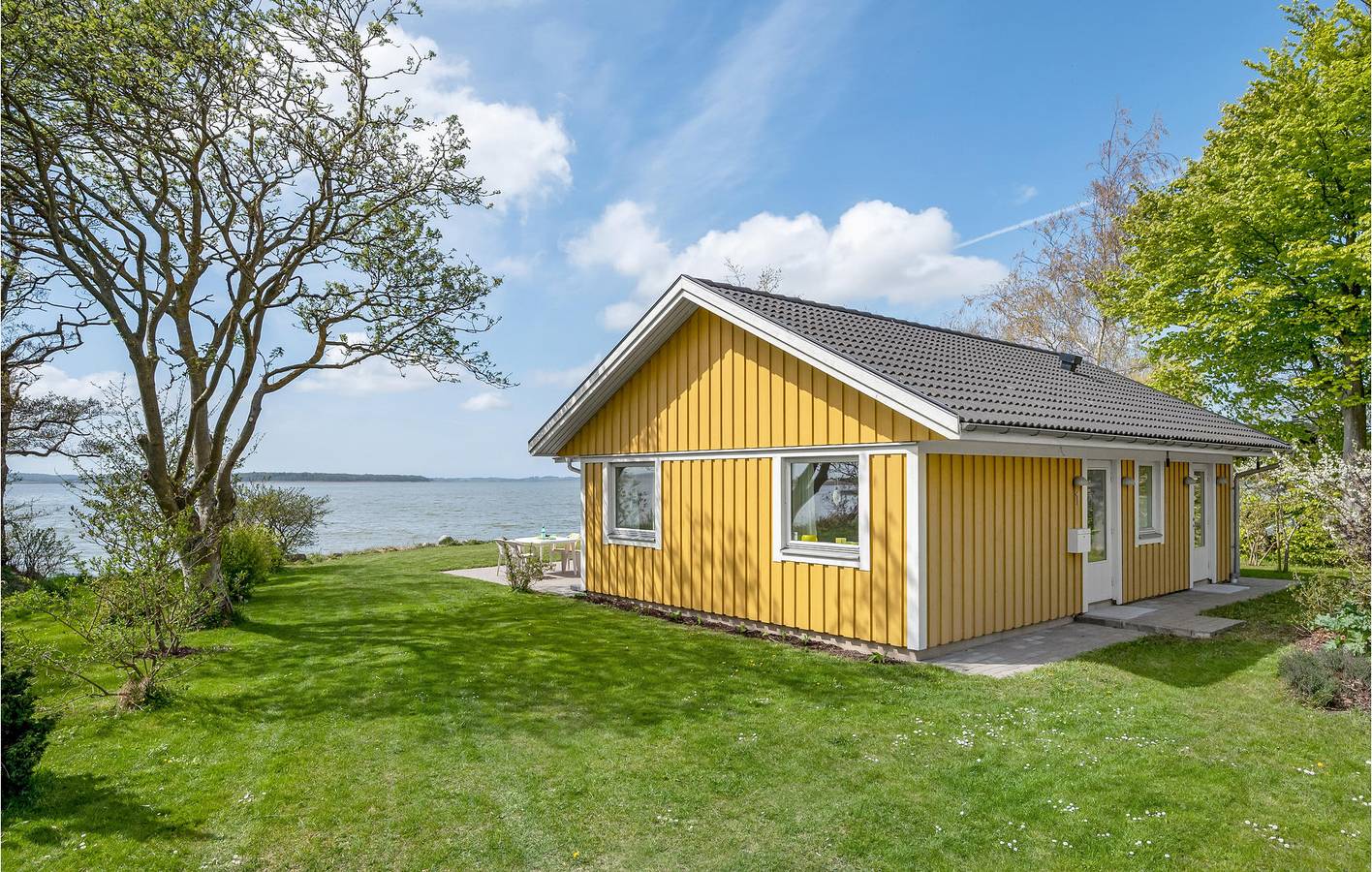Ferienhaus für 4 Personen mit Terrasse in Helsinge, Hovedstaden