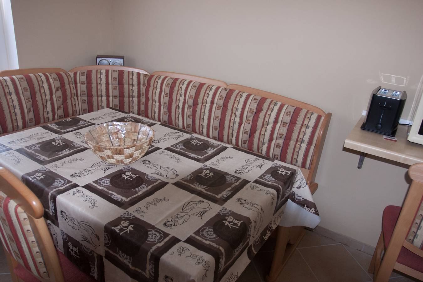 Ganze Wohnung, Ferienwohnung Ab 1.Stock mit Balkon in Unteruhldingen, Uhldingen-Mühlhofen