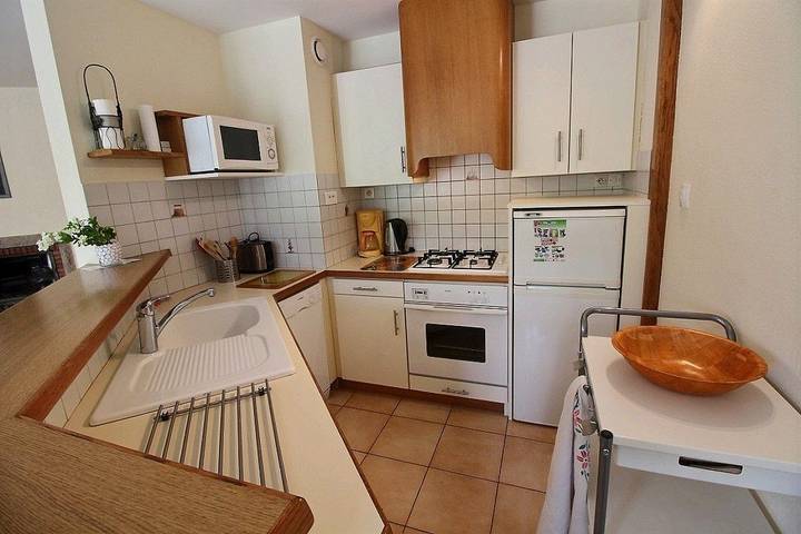 Gîte pour 4 personnes, avec jardin à Goudelin - 3