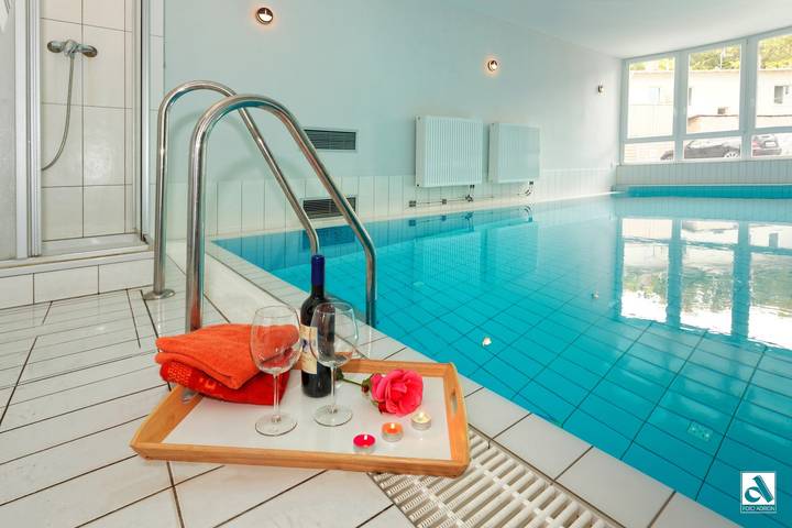 Entire apartment, Apartment "Villa Marin 1" close to the Beach with Shared Pool & Wi-Fi in Zinnowitz, Usedomer Norden