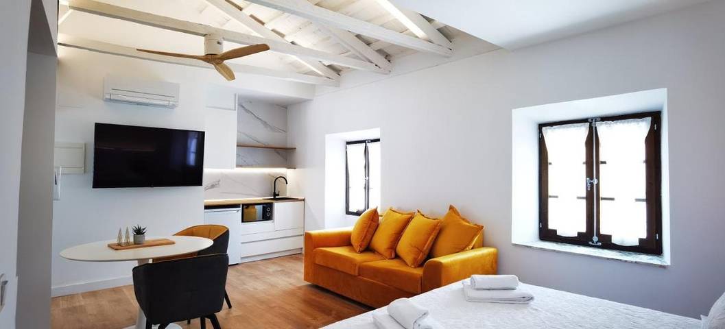 Casa rural con piscina para 4 personas, con piscina además de jardín y vistas en Provincia de Ciudad Real - 2