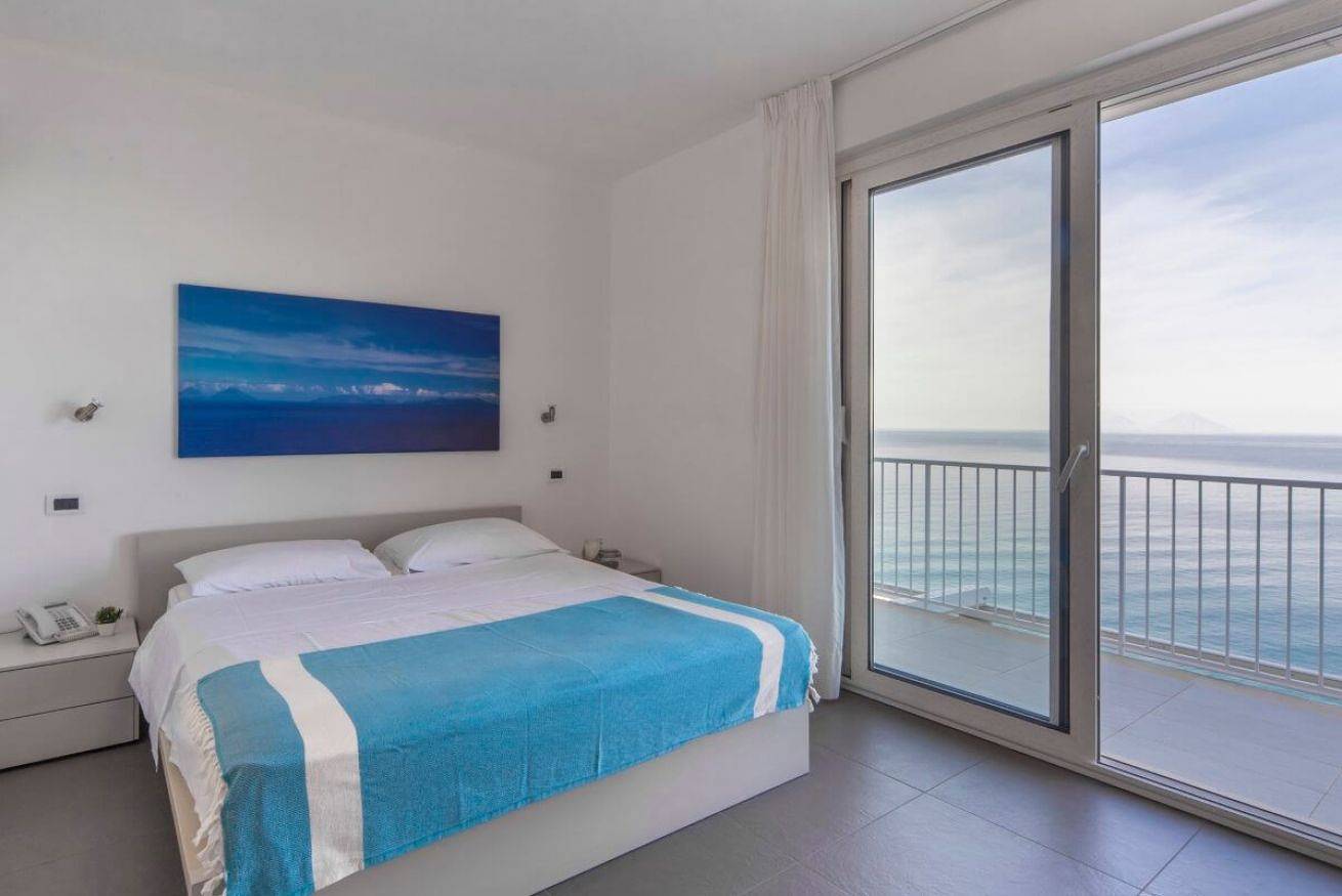 Villa voor 4 personen met balkon/terras in Scafa, Provincie Messina