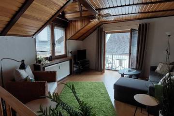 Ferienwohnung für 4 Personen, mit Balkon in Ediger-Eller