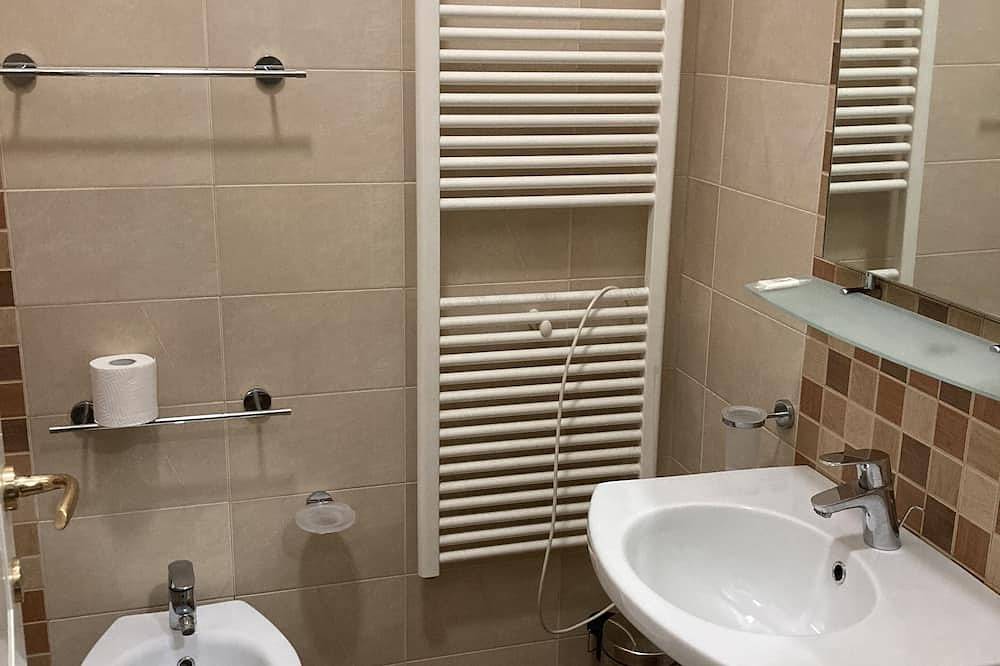 Residence Le Ginestre Double room N ° 4 in Avezzano, Provincia di L'Aquila