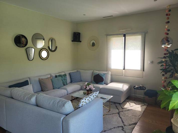 Chalet para 8 personas, con terraza además de jardín y piscina - 1