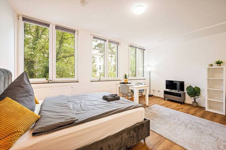 Ganze Wohnung, Central Glow, Modernes Serviced Apartment, Wohnen auf Zeit, Parkplatz in Wiesbaden, Südhessen