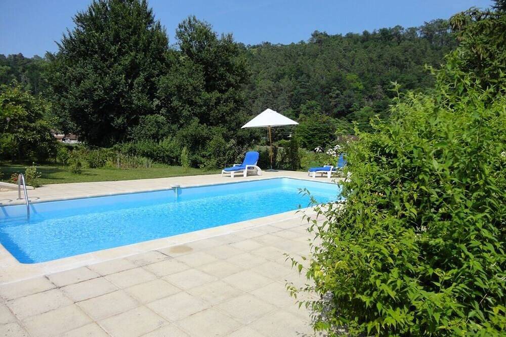 Casa con piscina privada cerca de los principales sitios de Périgord. in Saint-Cernin-de-l'Herm, Périgord Noir