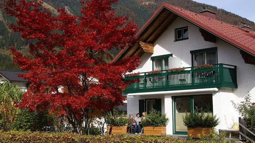 Vakantiewoning voor 3 personen, with zwembad and tuin as well as terras in Hinterstoder