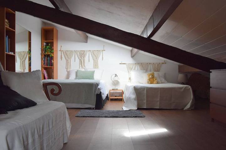 Location de vacances pour 12 personnes, avec jardin et terrasse à Chelles - 3