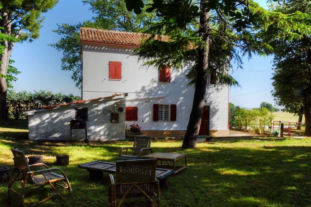 Gemütliches typisches Marken-Bauernhaus in Cingoli, Macerata Provinz