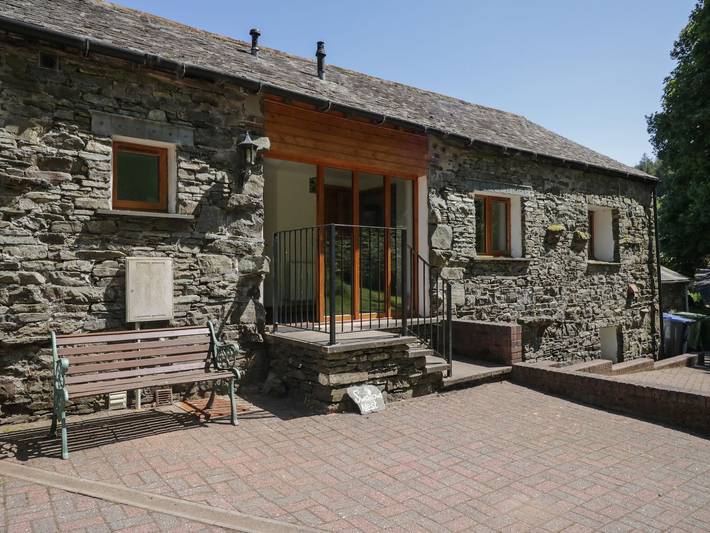 Log cabin for 6 people in Bassenthwaite Lake