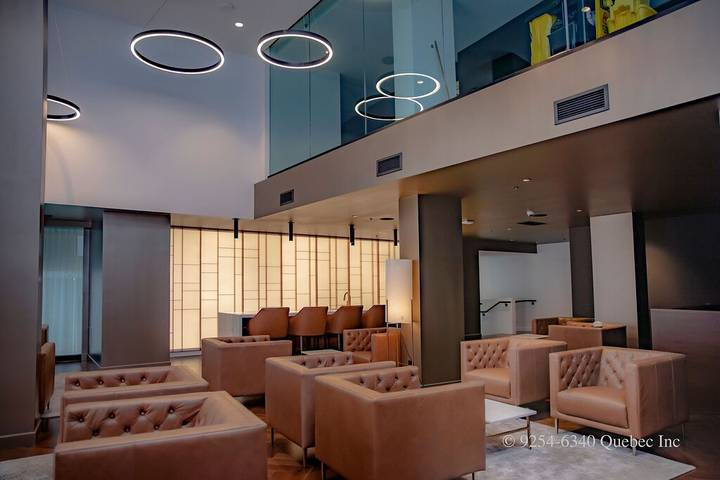 Vacation rental for 2 people, with balcony and pool as well as hot tub in Montreal