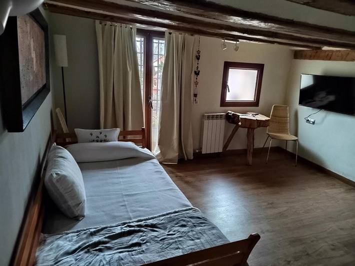 Casa rural para 2 personas, con vistas y jardín, Se admiten mascotas en Aragón - 2