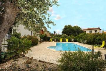 Chambre d’hôte pour 5 personnes, avec balcon ainsi que piscine et jardin à Céret