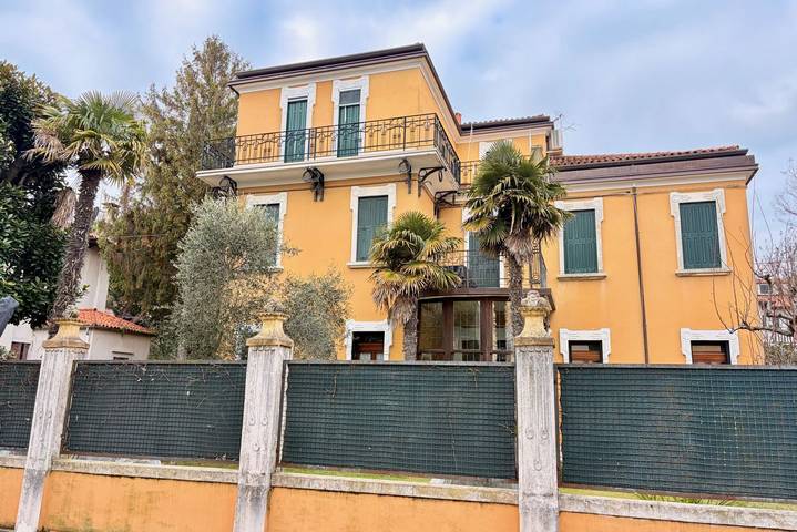 Gîte pour 4 personnes, avec jardin à Lido di Venezia
