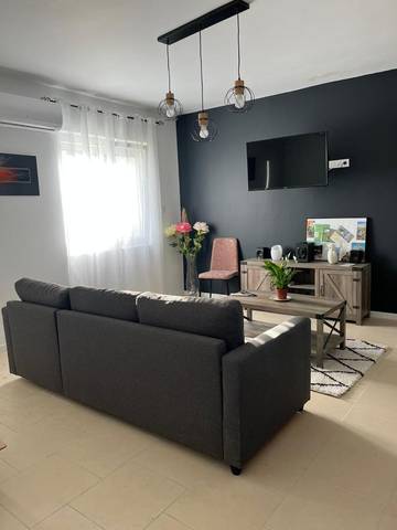 Gîte pour 6 personnes, avec jardin à Nibas