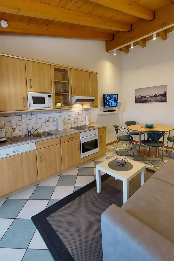 Ferienwohnung für 2 Personen, mit Terrasse und Pool sowie Garten in Colà - 4