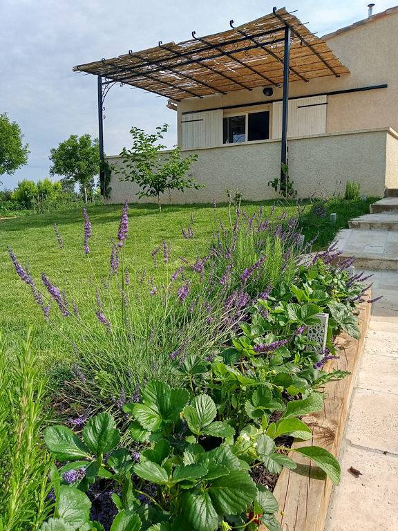 Gîte pour 18 personnes, avec terrasse ainsi que piscine et jardin, animaux acceptés dans le Gard - 3