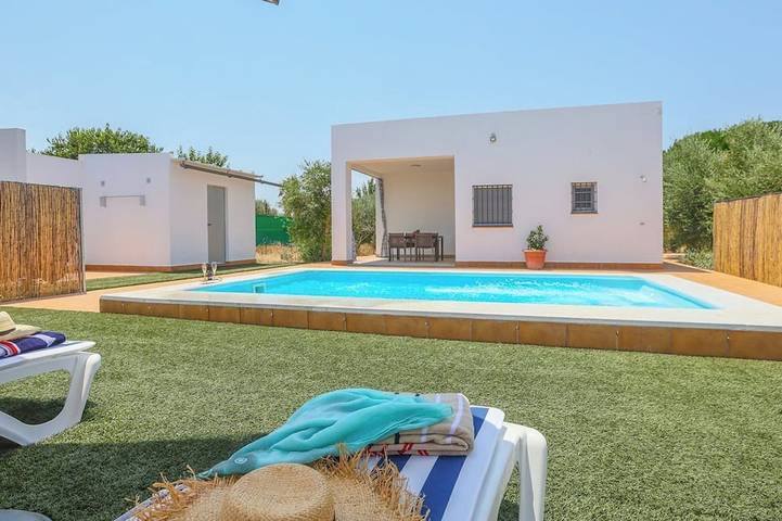 Chalet para 4 personas, con jardín en Marchena