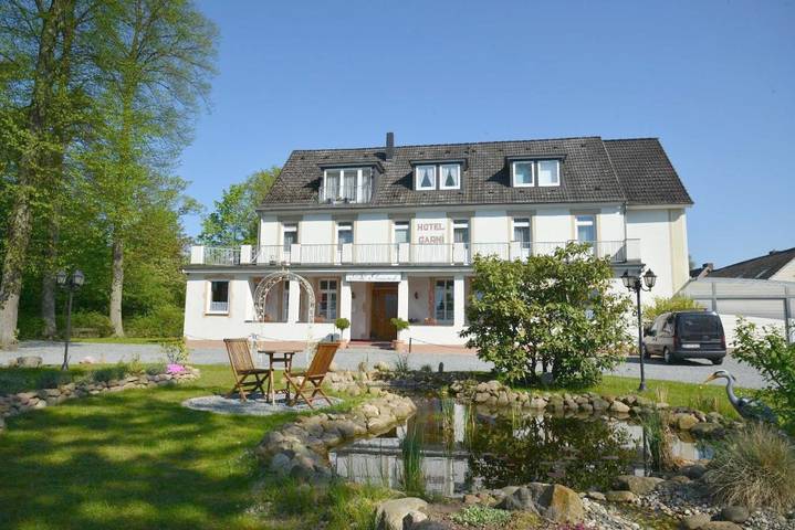 BnB für 2 Personen, mit Terrasse und Garten in Lübeck (Stadt)