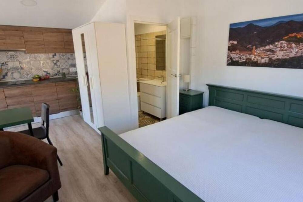 Ganze Wohnung, Superior Chalet at Finca Feliz Andaluz in Álora, Málaga Provinz
