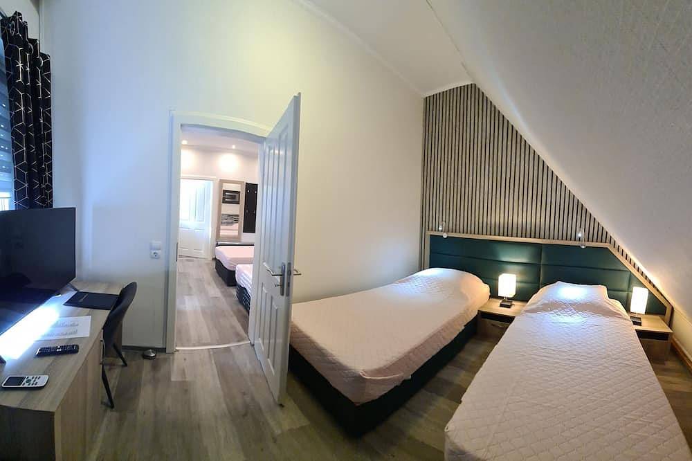 Ganze Wohnung, W3, Ferienwohnung mit Klimaanlage 42qm in Hüllhorst, Wiehengebirge