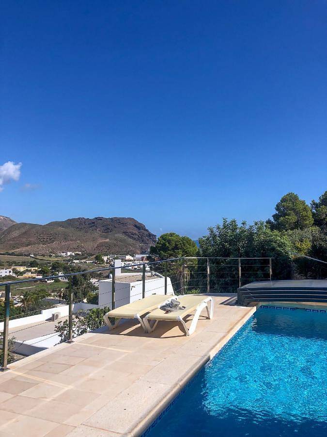 Location de vacances pour 4 personnes, avec vue ainsi que piscine et jardin, animaux acceptés dans Las Negras - 2