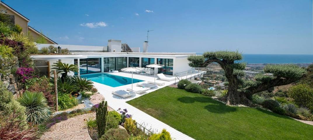 Casa rural para 13 personas, con Balcón y Jacuzzi además de Terraza y Jardín en San Fausto de Campcentellas - 4