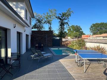 Cottage pour 9 personnes, avec piscine ainsi que jardin et terrasse, animaux acceptés à Marcheprime