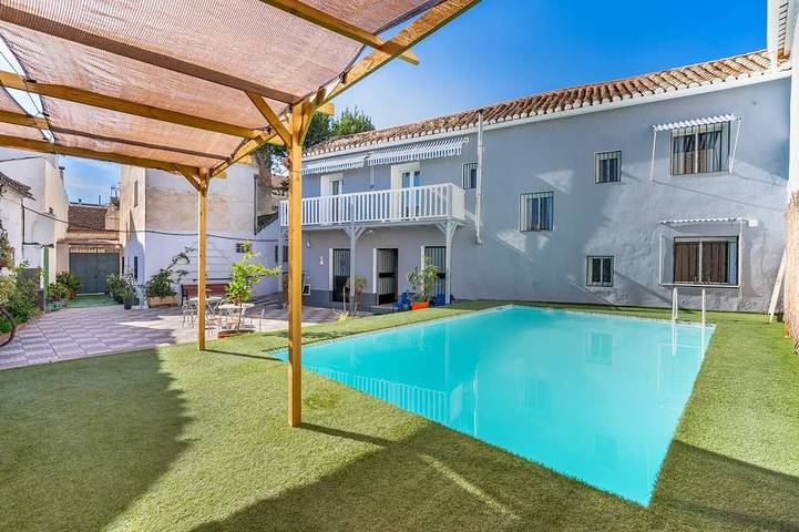Gîte pour 10 personnes, avec jardin - 1