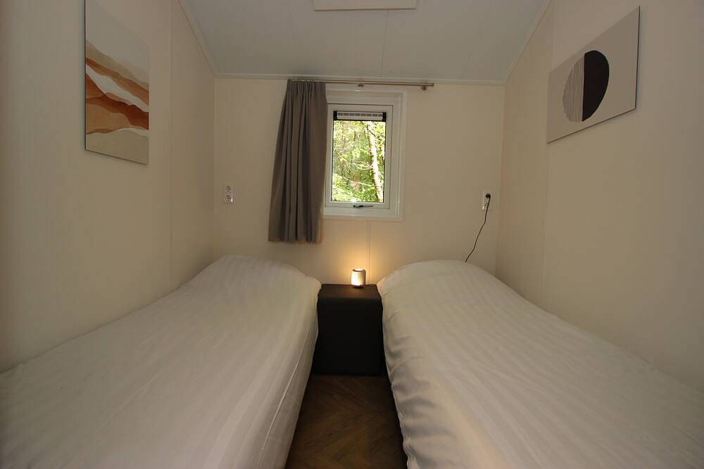Chalet mit 2 Schlafzimmern und Terrasse in Ruinen, Nationalpark Dwingelderveld