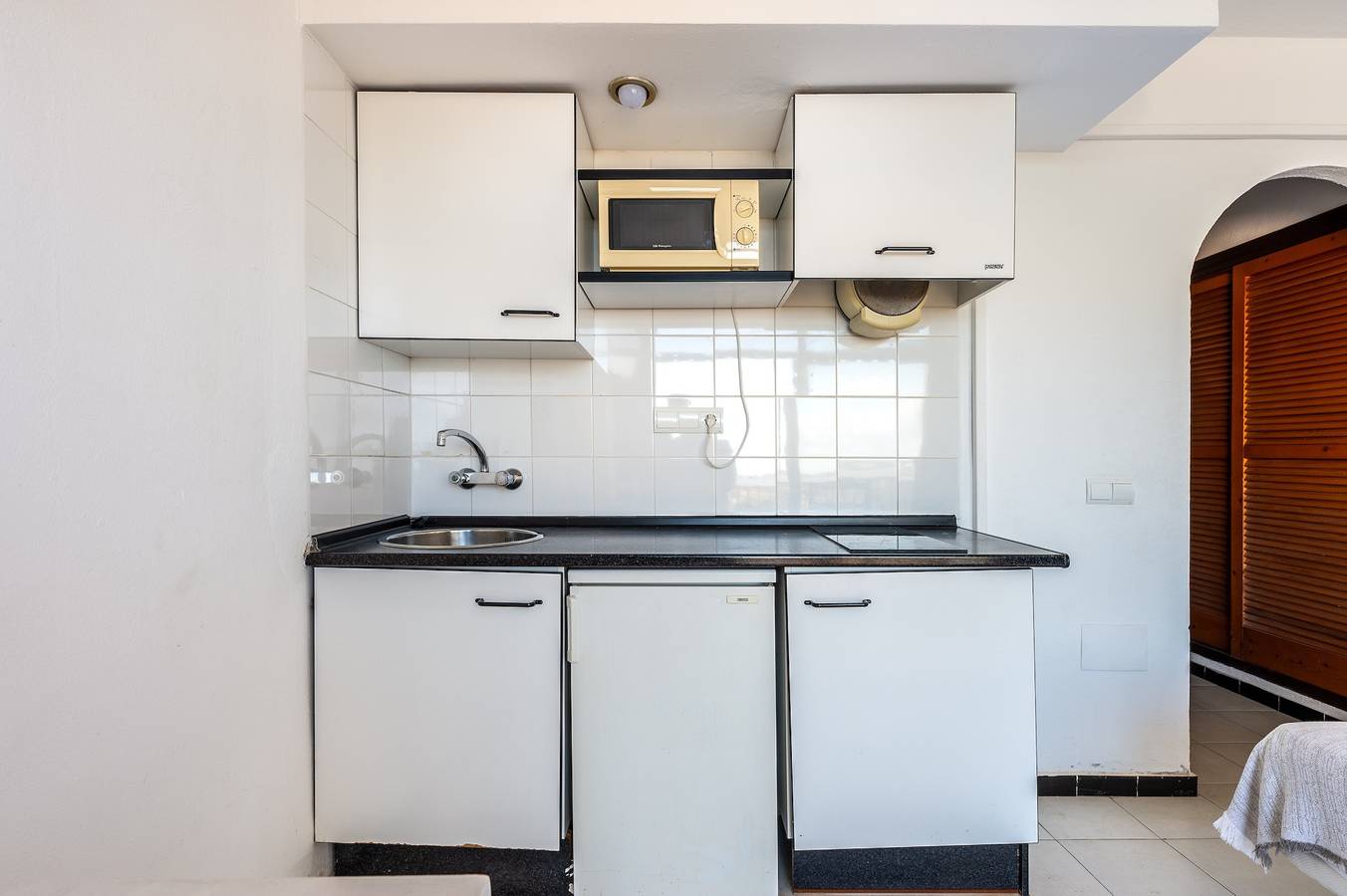 Appartement 'Estudio Mirada 307' met uitzicht op het meer, Wi-Fi en airconditioning, foto 6