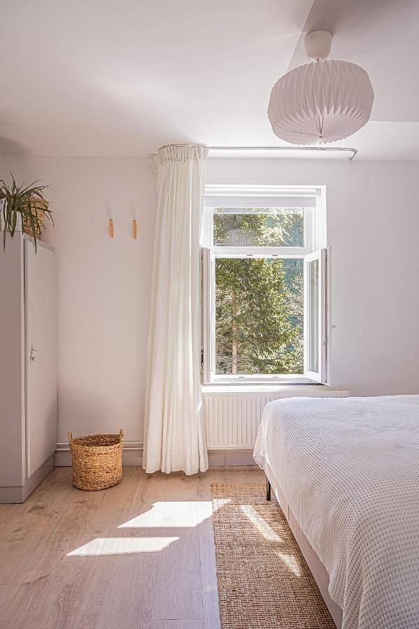 Budget Double Room in Bomal, Durbuy