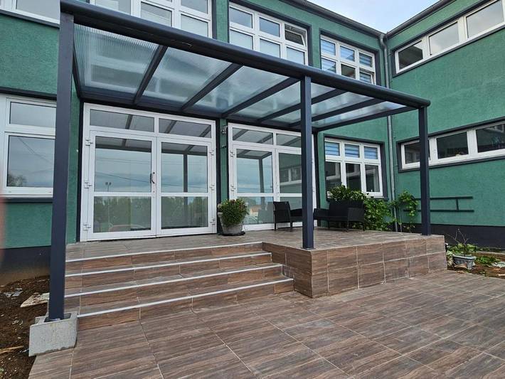 Ferienwohnung für 8 Personen, mit Terrasse und Garten in Teuchern