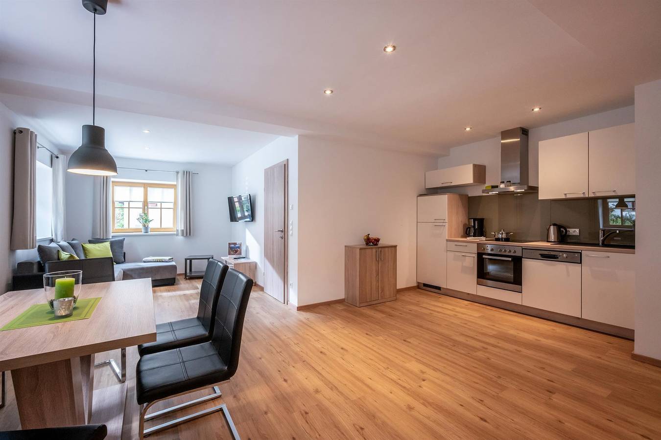 Ganze Ferienwohnung, Appartement/Fewo, Dusche, Wc, 2 Doppelzimmer in Hopfgarten im Brixental, Kaisergebirge