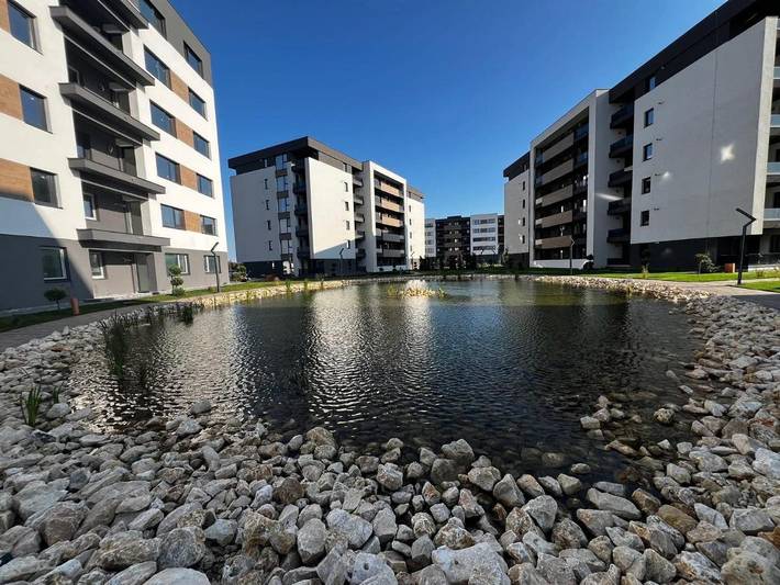 Appartement de vacances pour 4 personnes, avec vue ainsi que vue sur le lac et terrasse, animaux acceptés