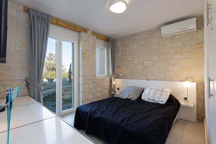 Villa with a pool and stunning views in Mesi, Rethymno en omgeving