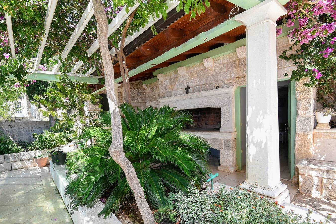 Apartamento inteiro, Beautiful 1-Bedroom Apartment with great view. in Orebic, Dubrovnik-Neretva