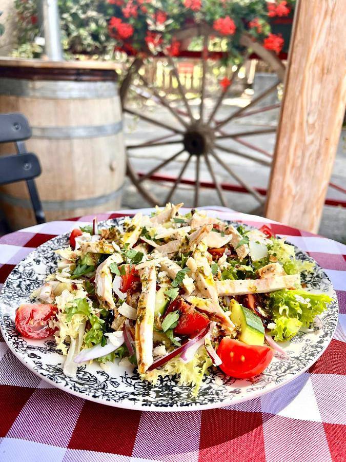 Gîte pour 4 personnes, avec vue et jardin à Saint-Vincent-les-Forts - 2
