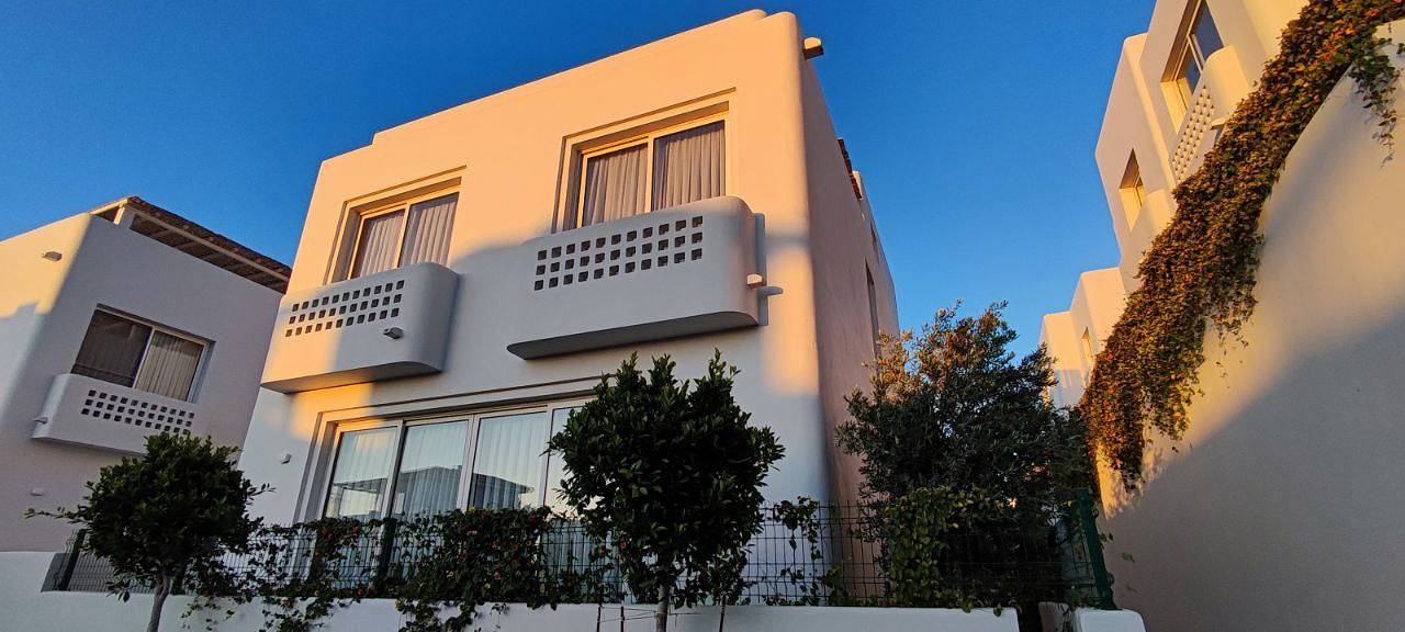 New lovely3-Bed Villa with incredible views in Kyrenia, República Turca del Norte de Chipre