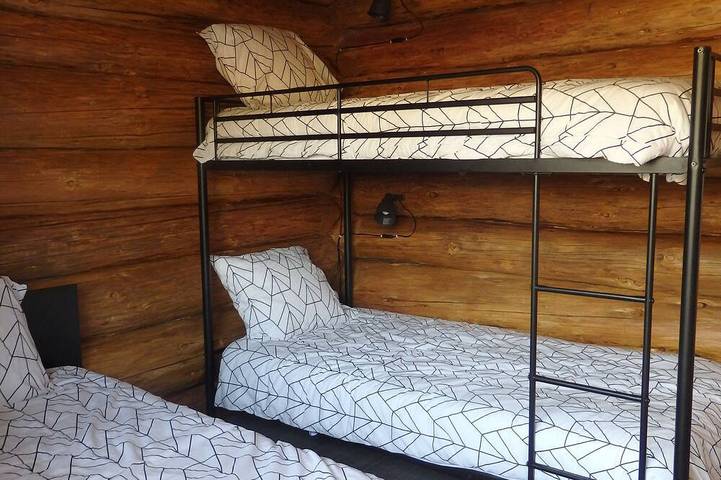 Location de vacances pour 5 personnes, avec terrasse à Blesle - 2