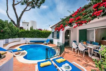 Villa for 6 People in Vale do Lobo, Praia do Ancão, Photo 1