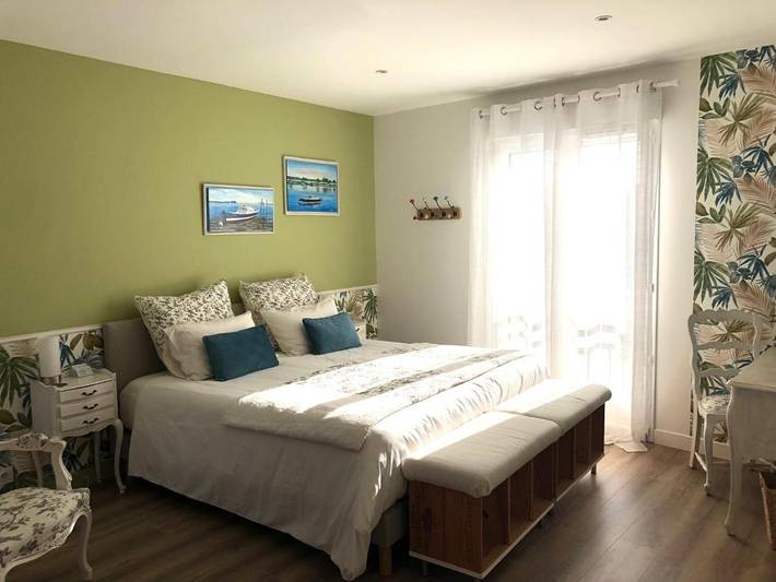 Alojamiento y desayuno para 2 personas, con terraza y jardín - 1