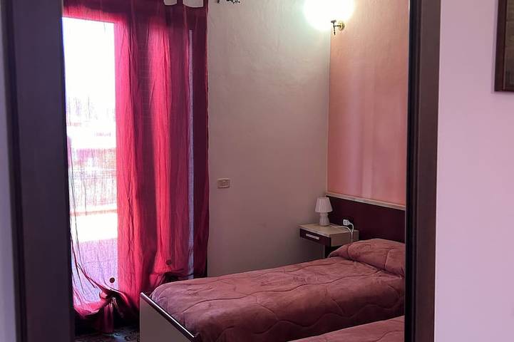 Casa / Villa / Chalet - Carini in Carini, Provincia de Palermo